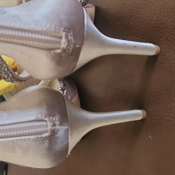 NWT Antonio Melani Heals - Picture 2 of 7